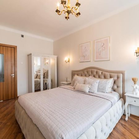 E. D. Angel Wing Apartment Siauliai  Exterior photo